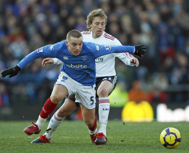 斯通近期被 斯通近期被